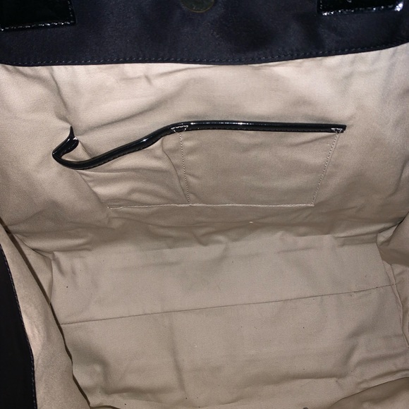 NEVER USED TORY BURCH TOTE - Picture 5 of 5